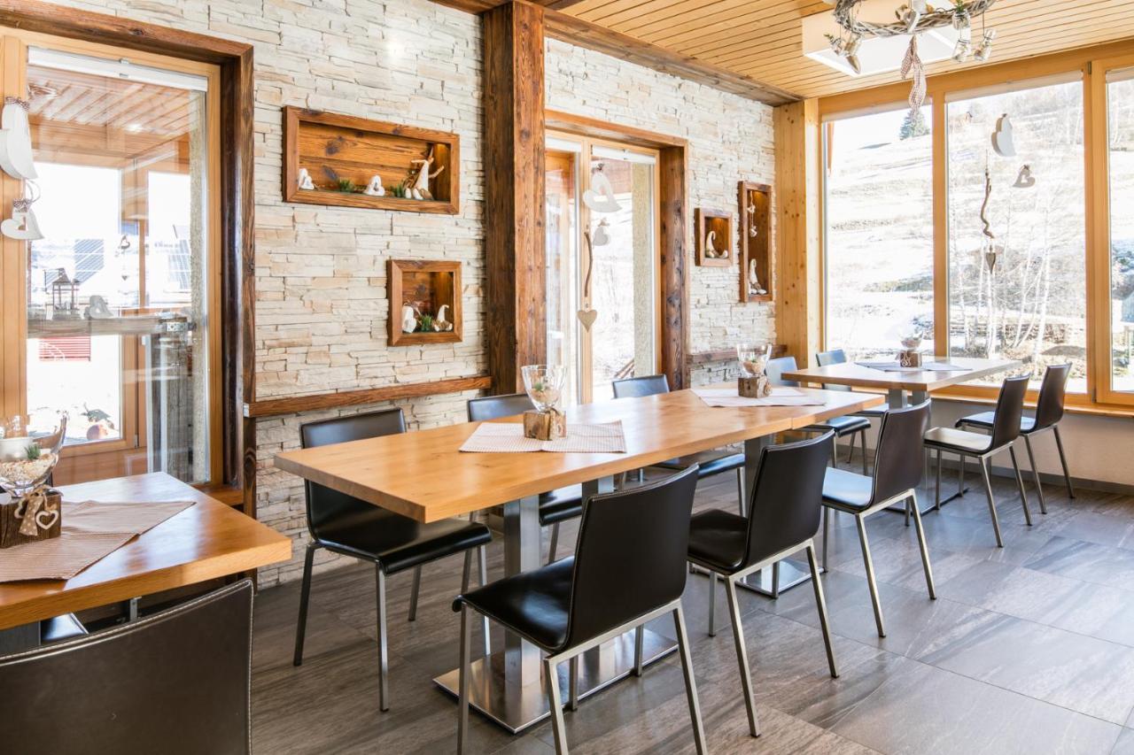 Hotel-Restaurant Ronalp Бюрхен Экстерьер фото
